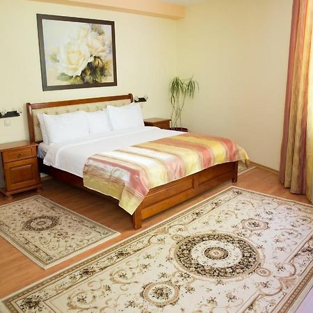 Hotel Nemira Slănic-Moldova Buitenkant foto