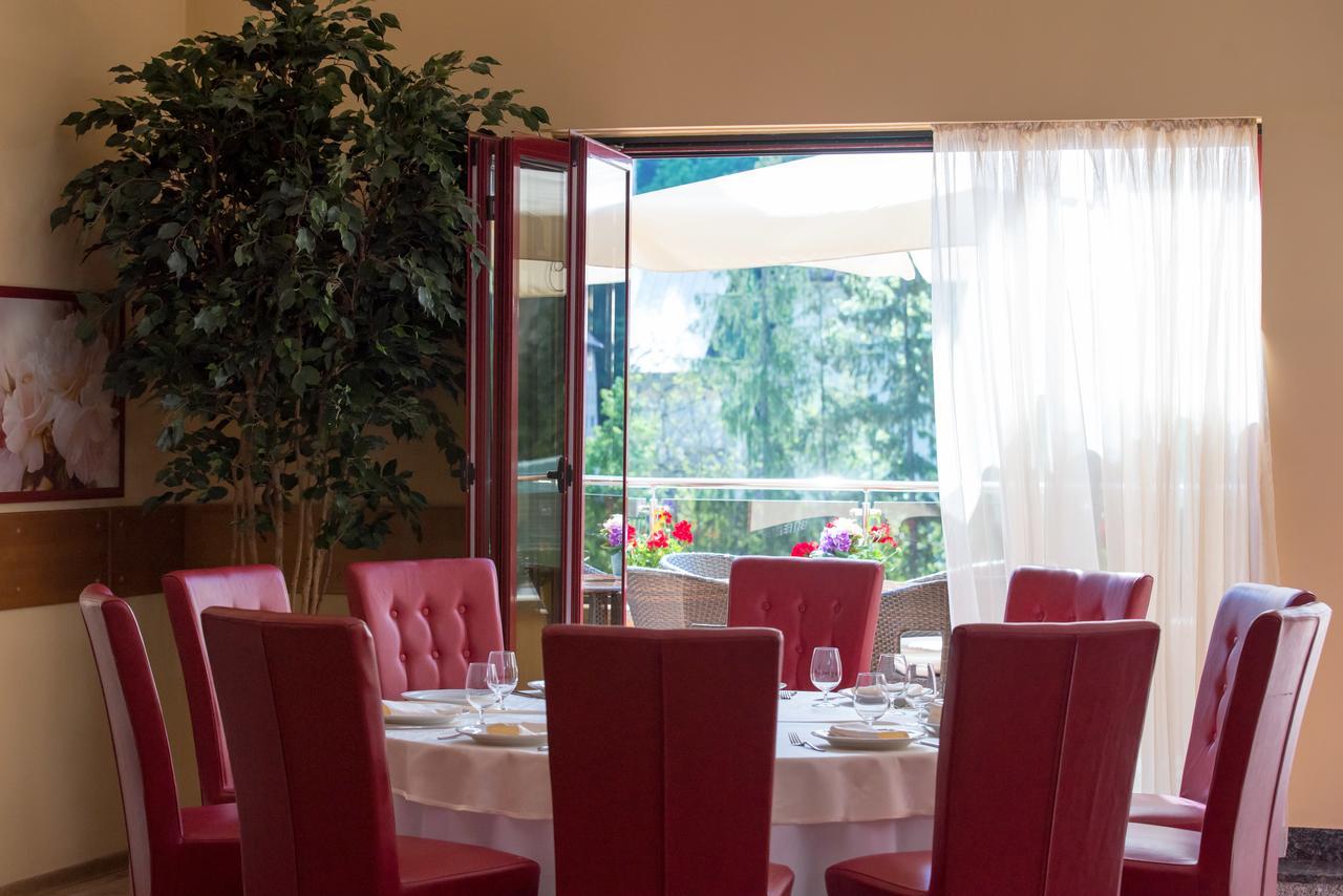 Hotel Nemira Slănic-Moldova Buitenkant foto