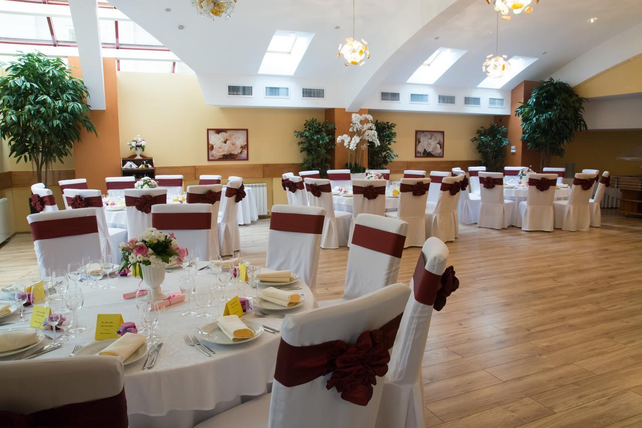 Hotel Nemira Slănic-Moldova Buitenkant foto