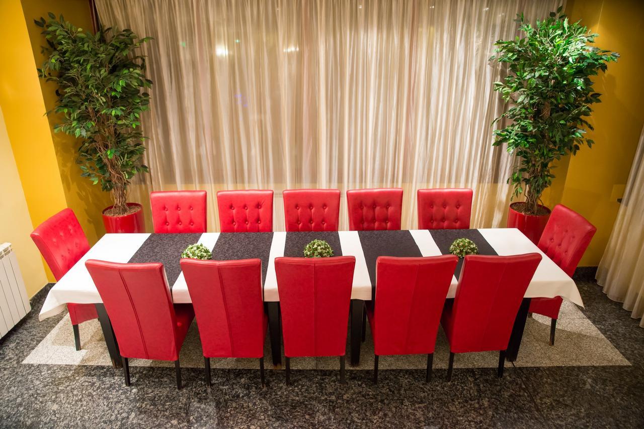 Hotel Nemira Slănic-Moldova Buitenkant foto