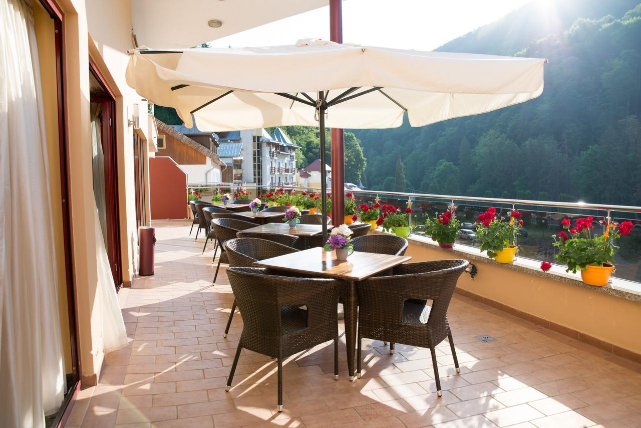 Hotel Nemira Slănic-Moldova Buitenkant foto